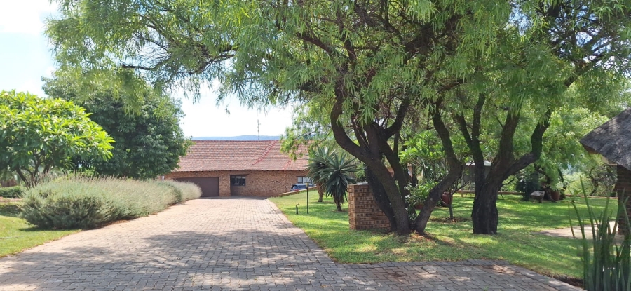 10 Bedroom Property for Sale in Swartruggens North West